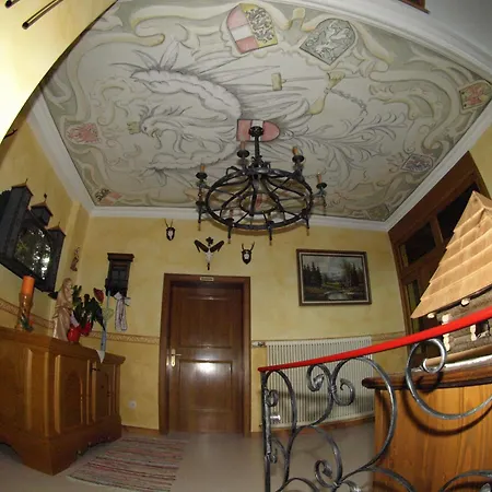 Konukevi Fruehstueckspension Kaerntnerhof